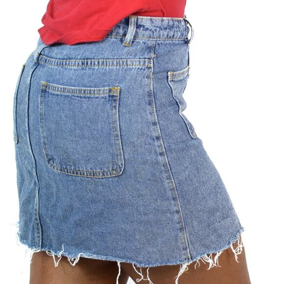 Newbury Kustom Denim Skirt Blue Jean Button Front Mini Rigid Frayed Size Small - Picture 10 of 12